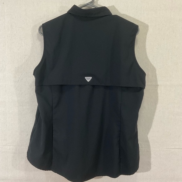 Columbia sportswear company.
Black , XL, women’s ,  vest . A+++ - Picture 7 of 7